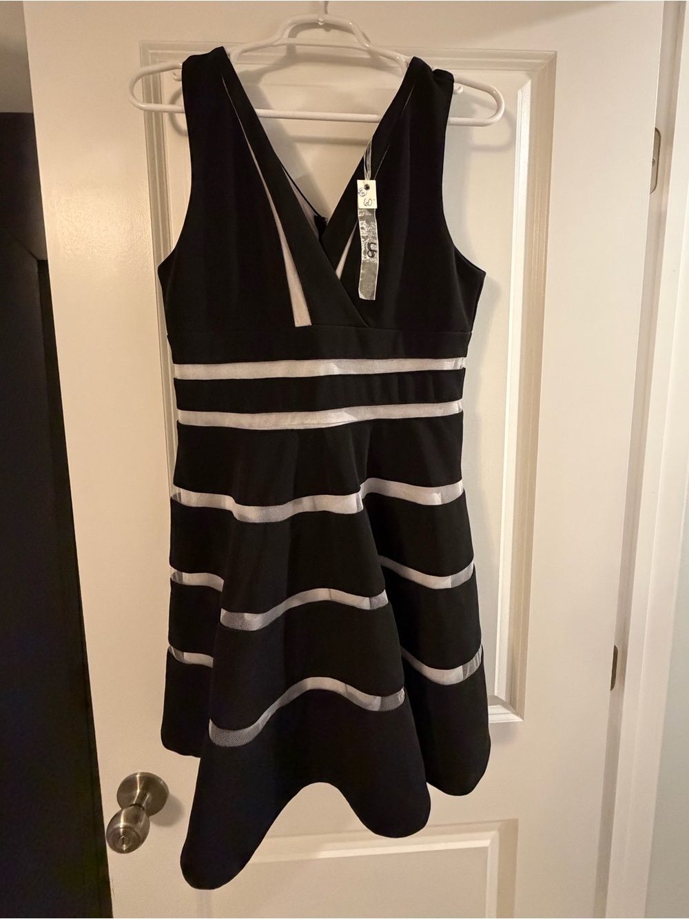 Women’s Ya Los Angeles dress size L NWT